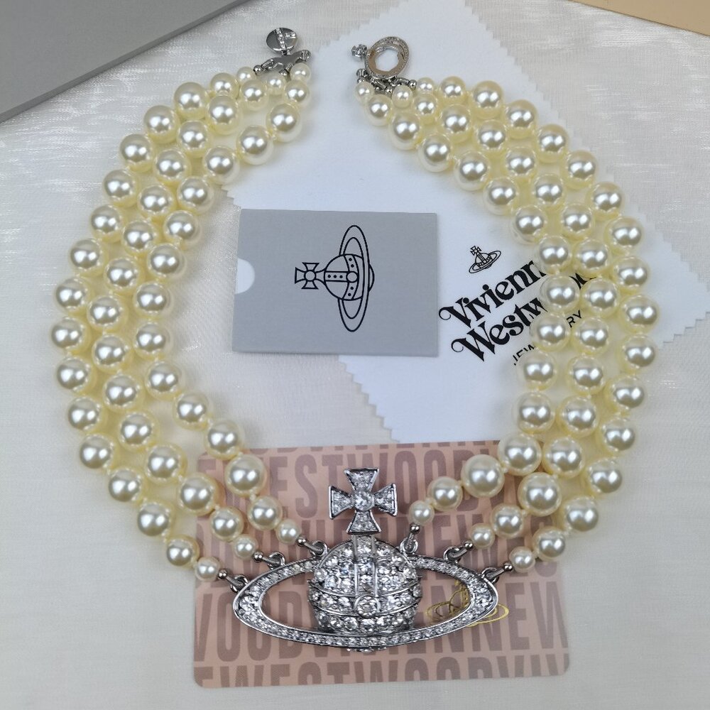 Silver Bas Relief Choker Vivienne Westwood Three Row Pearl Necklace